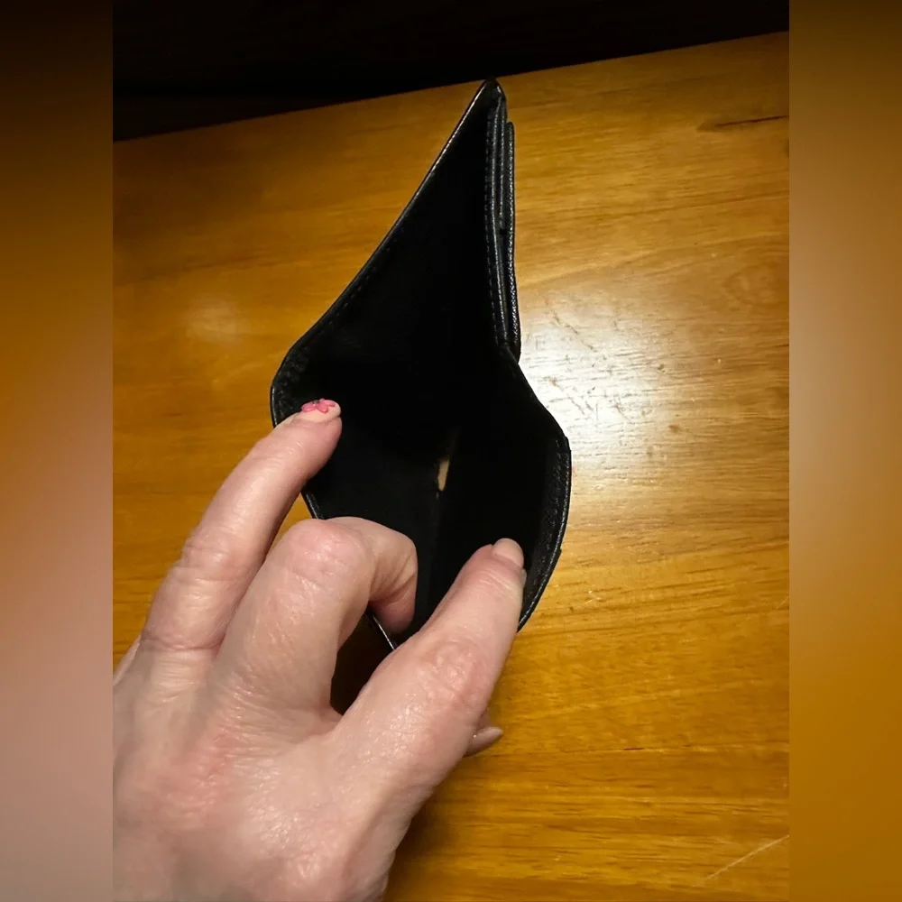 Louis Vuitton Black Leather Taiga Snap Bifold Wallet